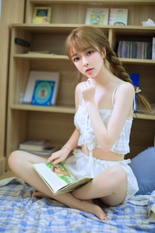 穿越后成了柔弱小影后