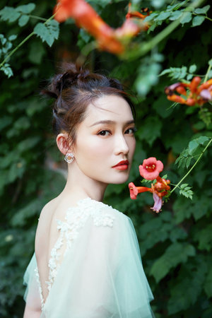 全网黑后，玄学老祖带货狂揽千亿