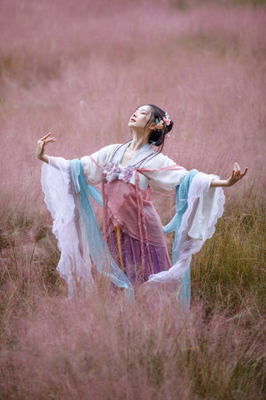 误惹大神：乖乖萌妻，带你飞
