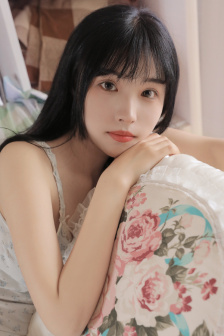 邪帝缠身：腹黑医妃太嚣张